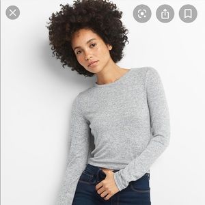 Gap softspun long sleeve cropped tee